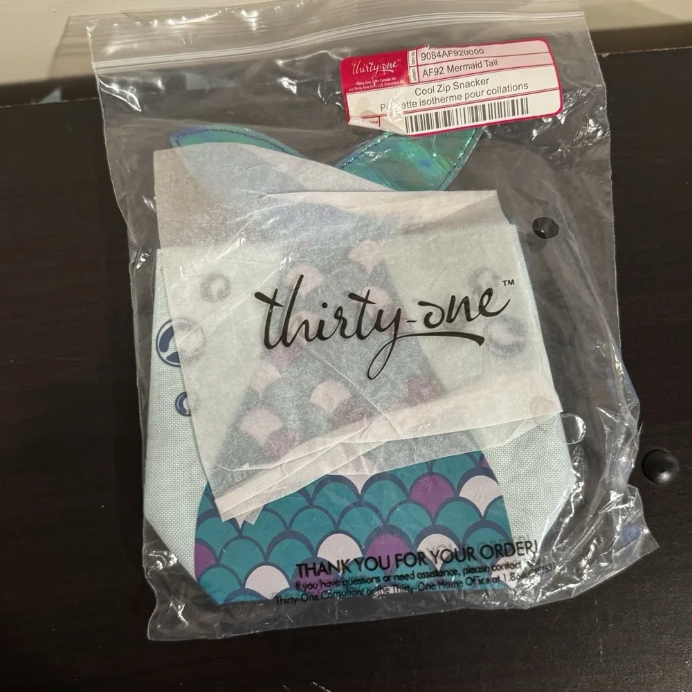 NEW Thirty One 31 Cool Zip Snacker Mermaid Tail Thermal Reusable Snack Bag